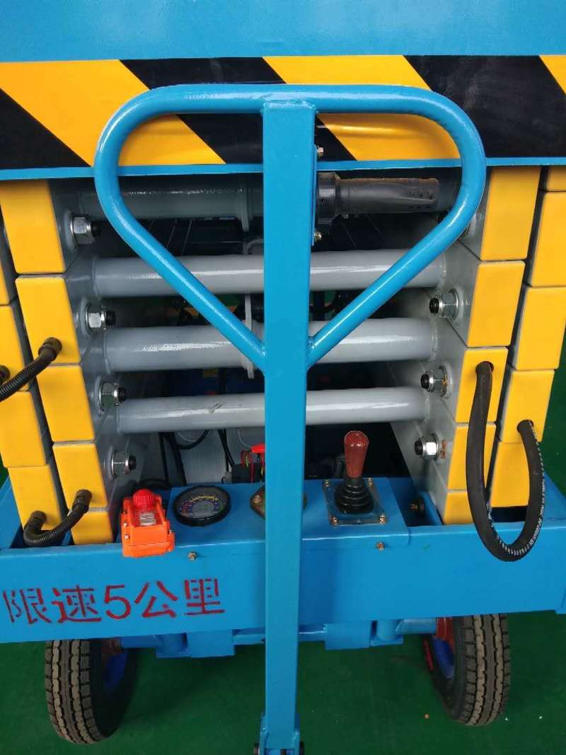 鹤壁辅助行走式升降平台